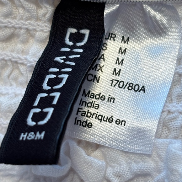 H&M Divided Ruffle Skirt - Picture 4 of 4